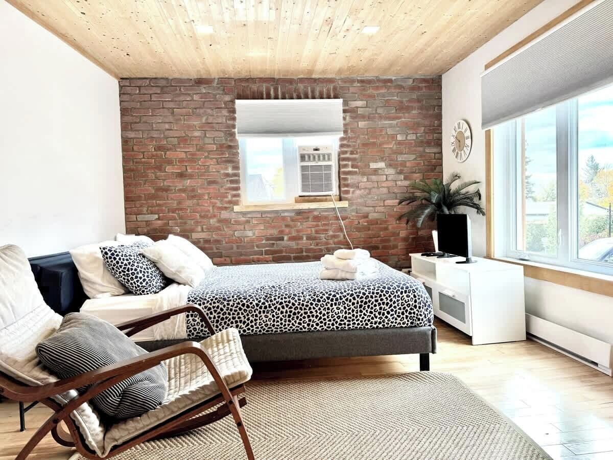 1 chambre, fer et planche à repasser, lit parapluie, Wi-Fi