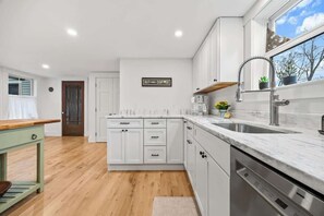 Unclassified image, 2 of 38, button