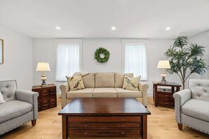 Unclassified image, 5 of 38, button