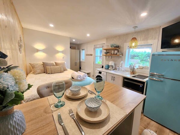 1 bedroom, travel crib, WiFi, bed sheets