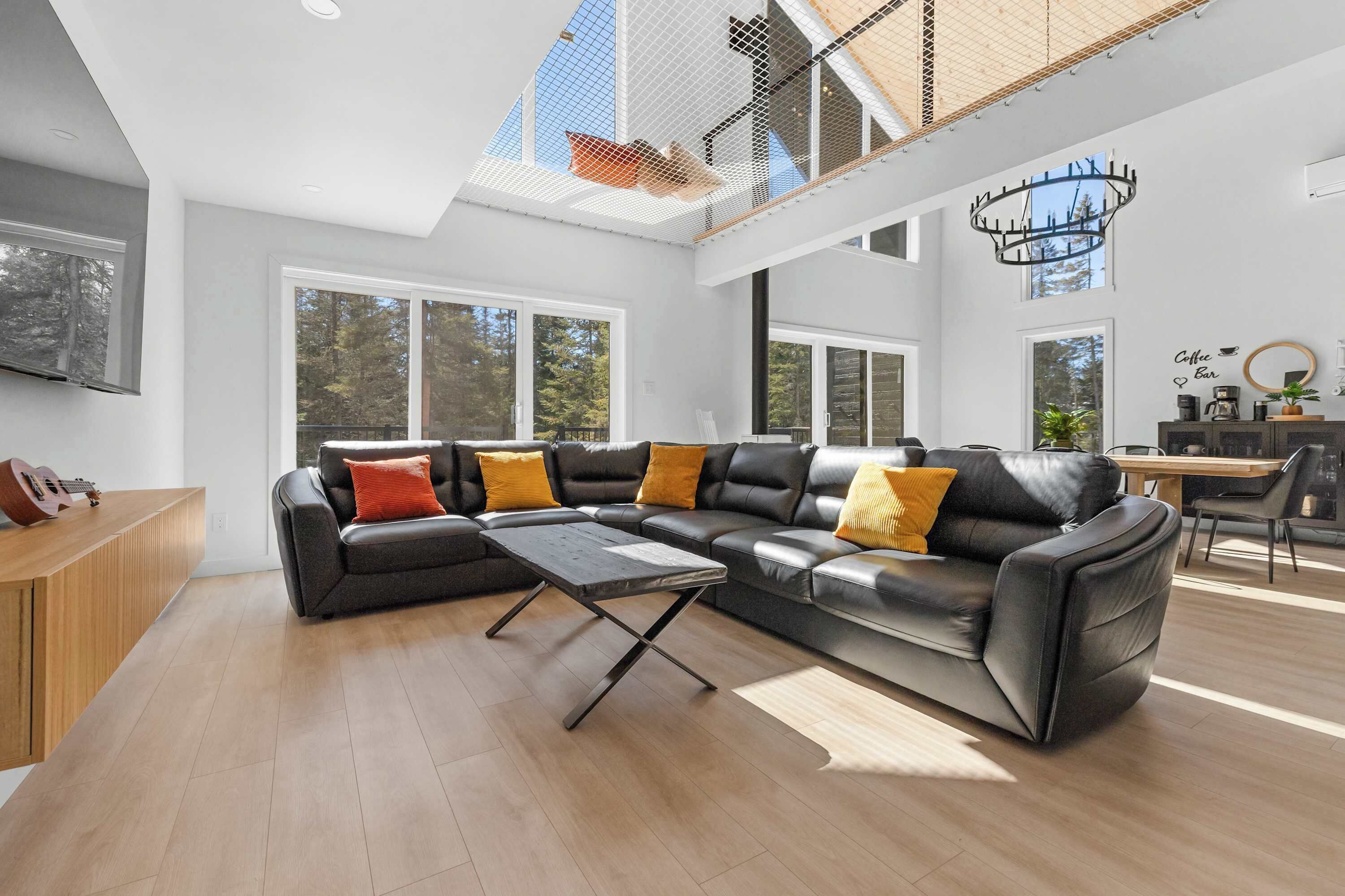 TV, fireplace, video games, stereo