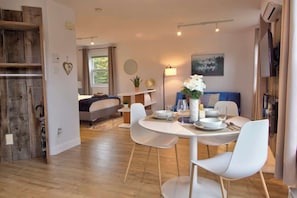 1 camera, ferro/asse da stiro, culla da viaggio, Wi-Fi