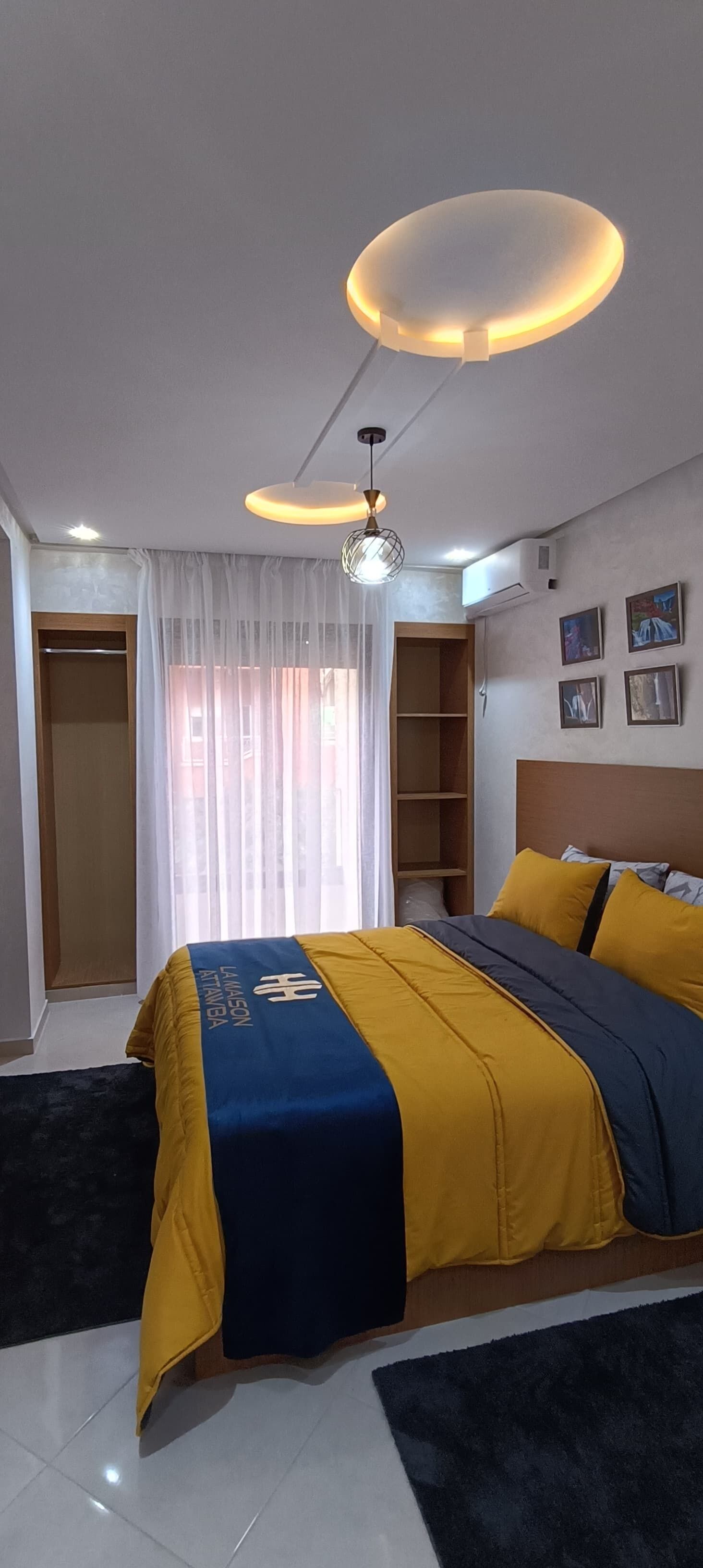 3 habitaciones, tabla de planchar con plancha y wifi gratis 