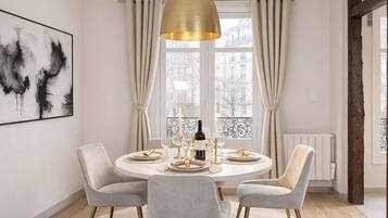 Superior Apartment, City View | Living area