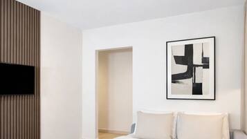 Superior Apartment, City View | Iron/ironing board, travel cot, free WiFi, bed sheets