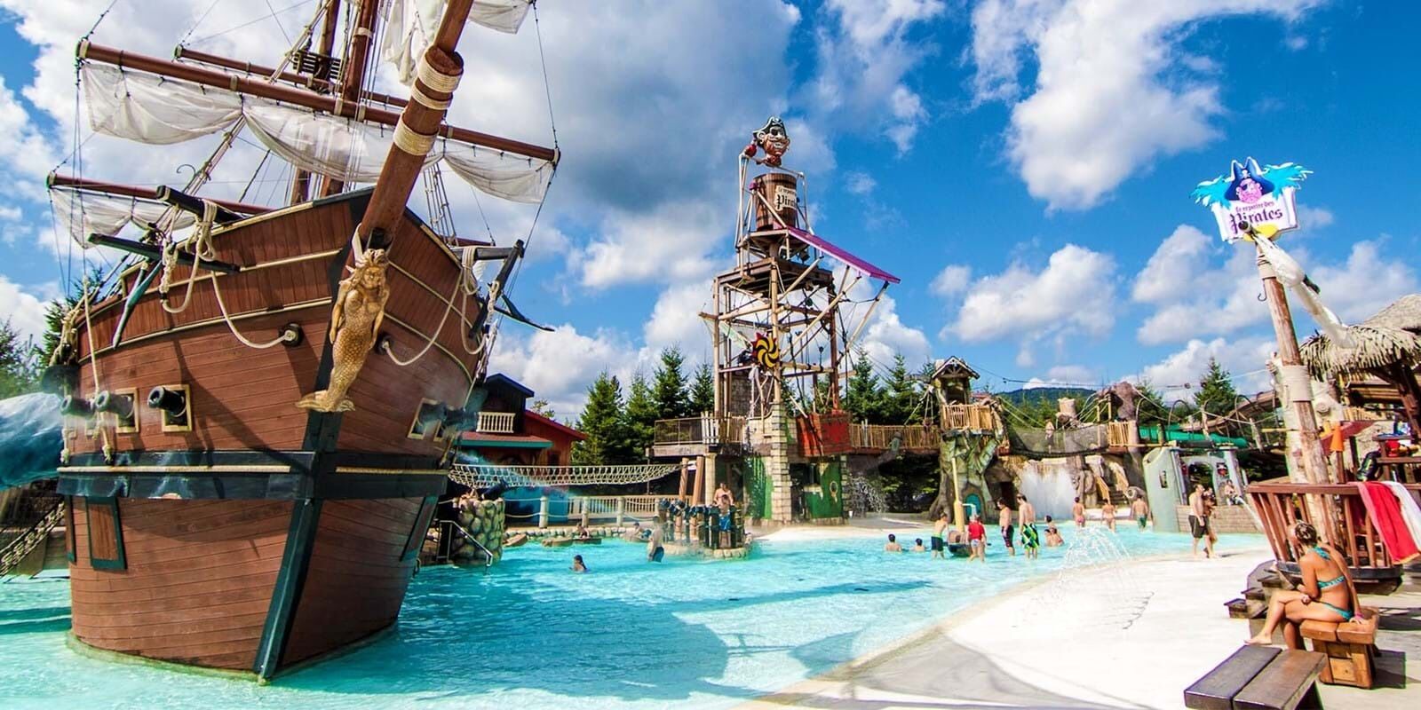 Le Village Vacances Valcartier se trouve à 27 minutes en voiture (25,7 km). Le Village Vacances Valcartier est un complexe de loisirs situé à Saint-Gabriel-de-Valcartier, au nord de la ville de Québec.