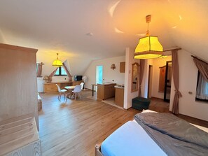 1 slaapkamer, een bureau, gratis wifi, beddengoed
