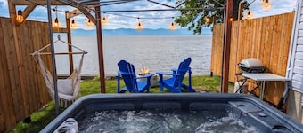 Chalet #10 - Spa & Fireplace