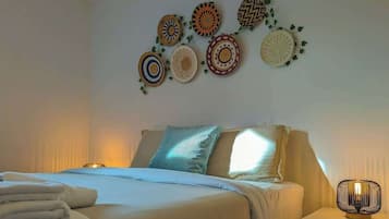 1 bedroom, travel crib, WiFi, bed sheets
