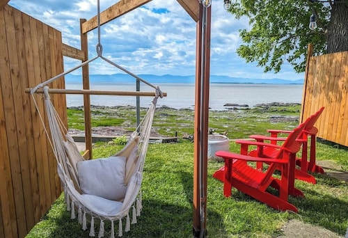 Chalet #10 - Spa & Foyer