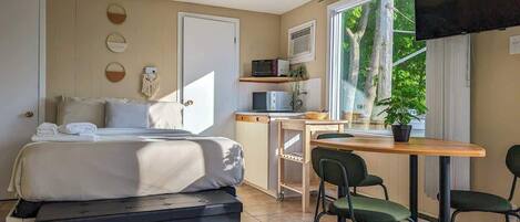 1 chambre, lit parapluie, Wi-Fi, draps fournis