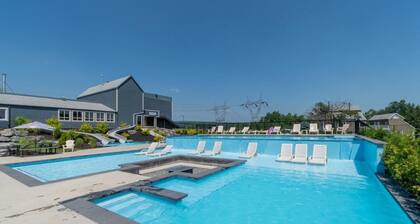HAPPY HOUR - Condo Water Park