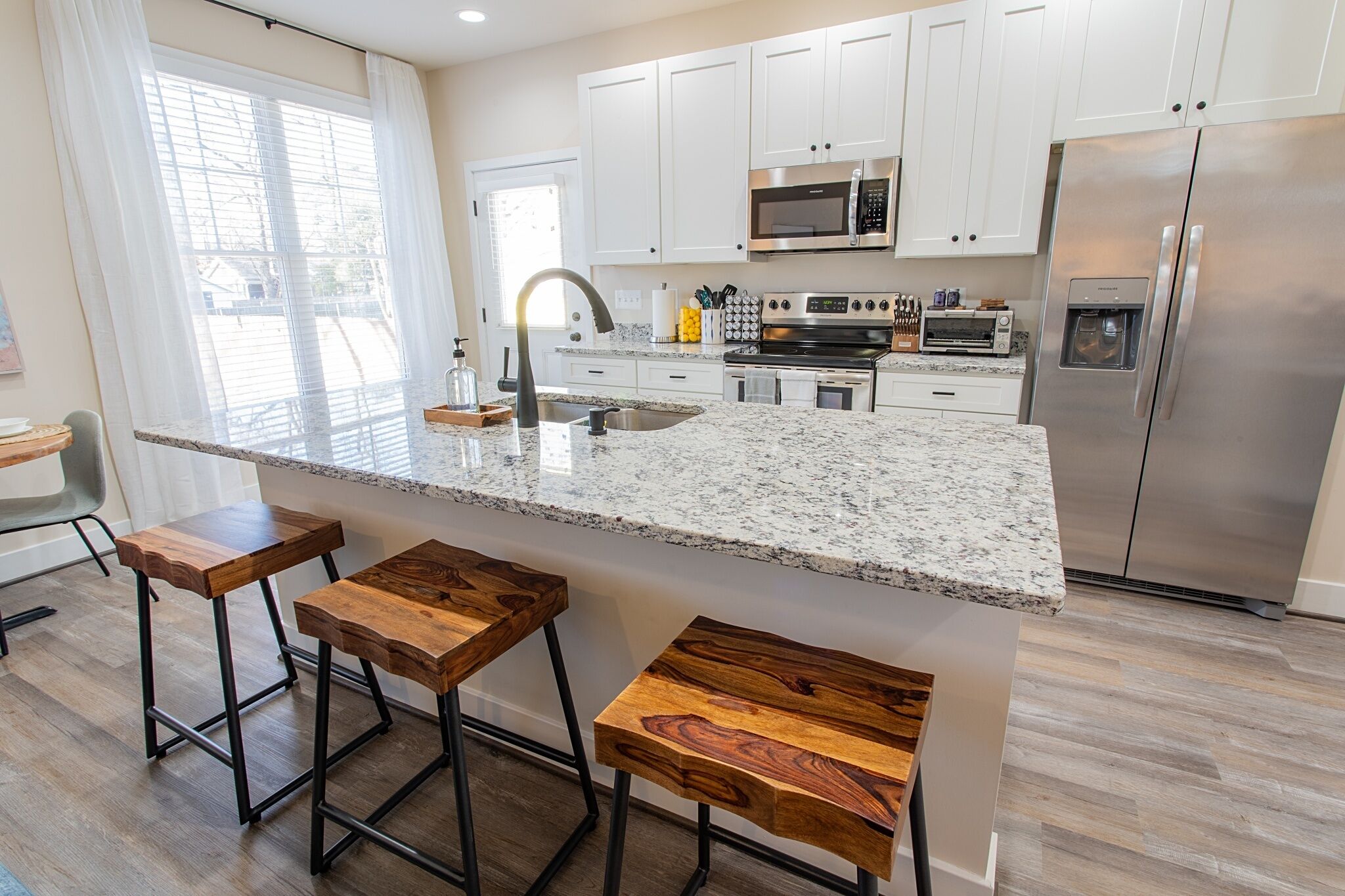 微波炉、烤箱、炉灶、洗碗机