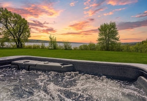 Bain à remous extérieur