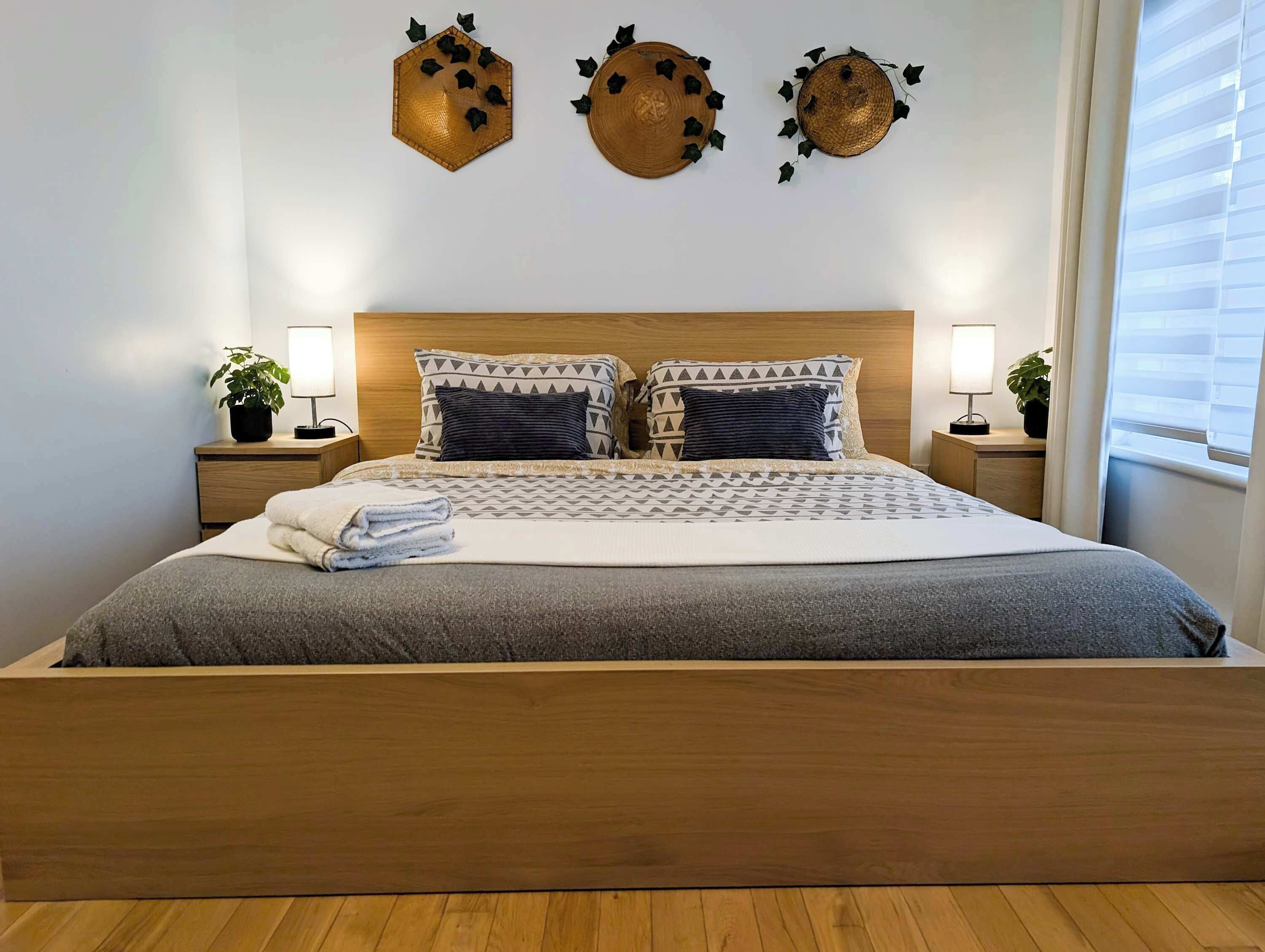 3 室のベッドルーム、旅行用ベビーベッド、WiFi、ベッドシーツ