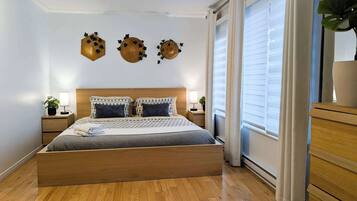 3 bedrooms, travel cot, WiFi, bed sheets