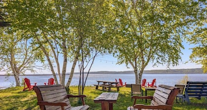 Condo #3 | 2 min from the waterfront | Billiards & BBQ