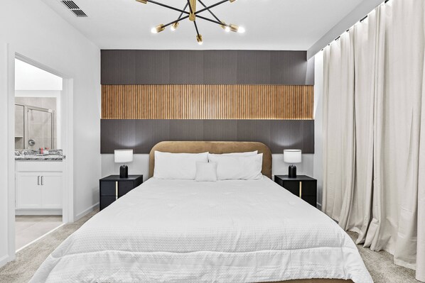 6 bedrooms, iron/ironing board, travel cot, Internet