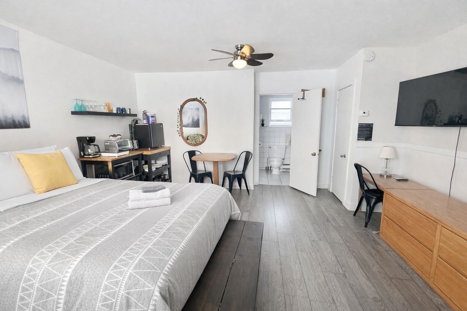 1 bedroom, WiFi, bed sheets