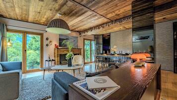 TV, peis og kontorer