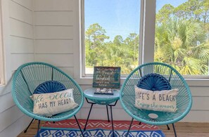 Interior - Island Vibes  NEW Pool  Pet Friendly (Saint George Island)