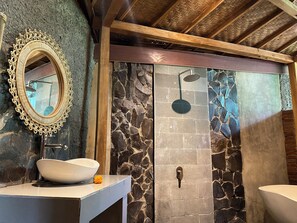 Bathroom - D'Ethnic Ubud Villa (Ubud)