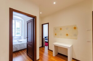 Comfort Apartment, City View | Living area - Bright 2BR flat in Rapallo Centre (Rapallo)