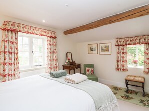 3 bedrooms, individually decorated, individually furnished, free WiFi - Magdalen Cottage (Banbury)