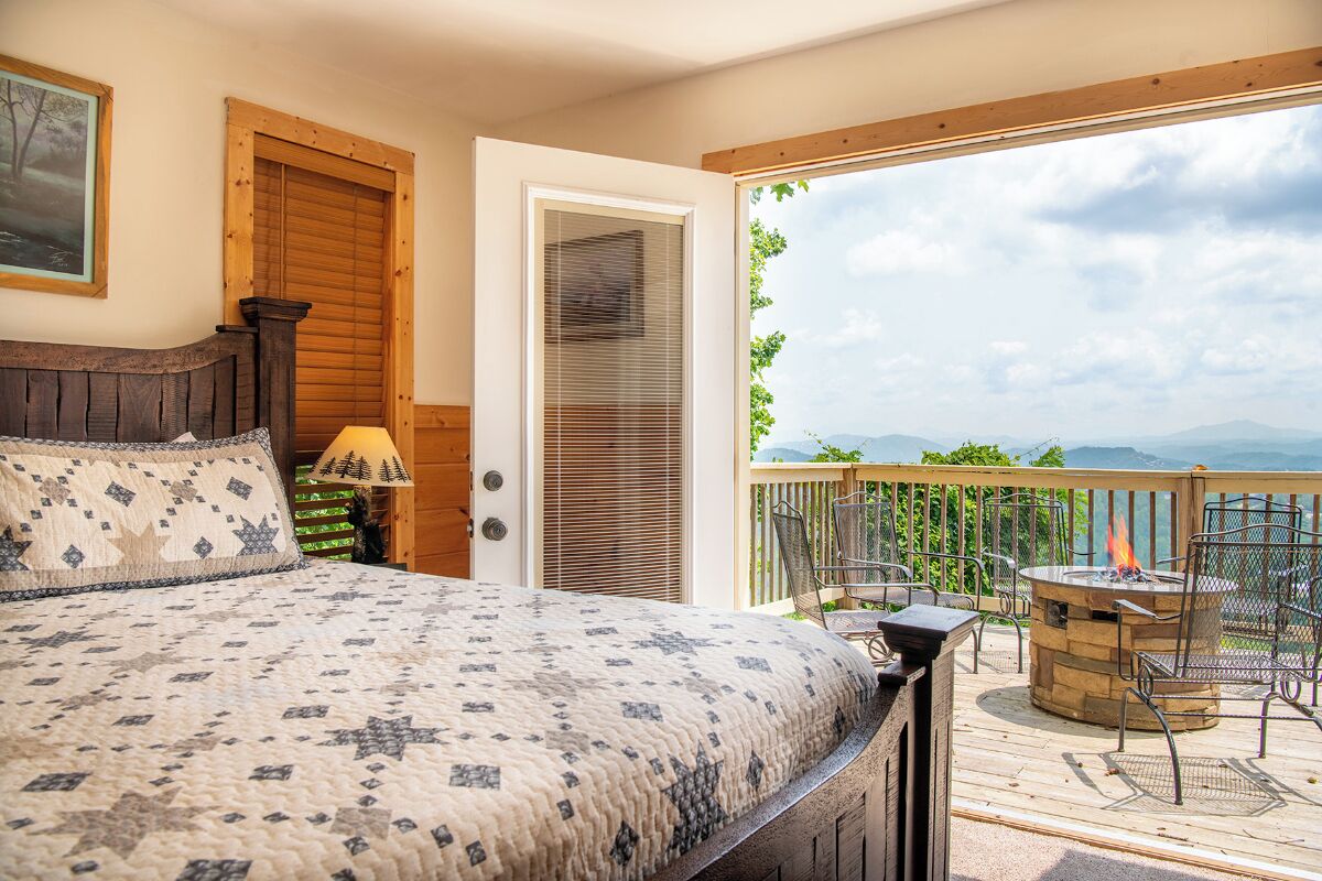 6 habitaciones, escritorio, tabla de planchar con plancha y wifi gratis 