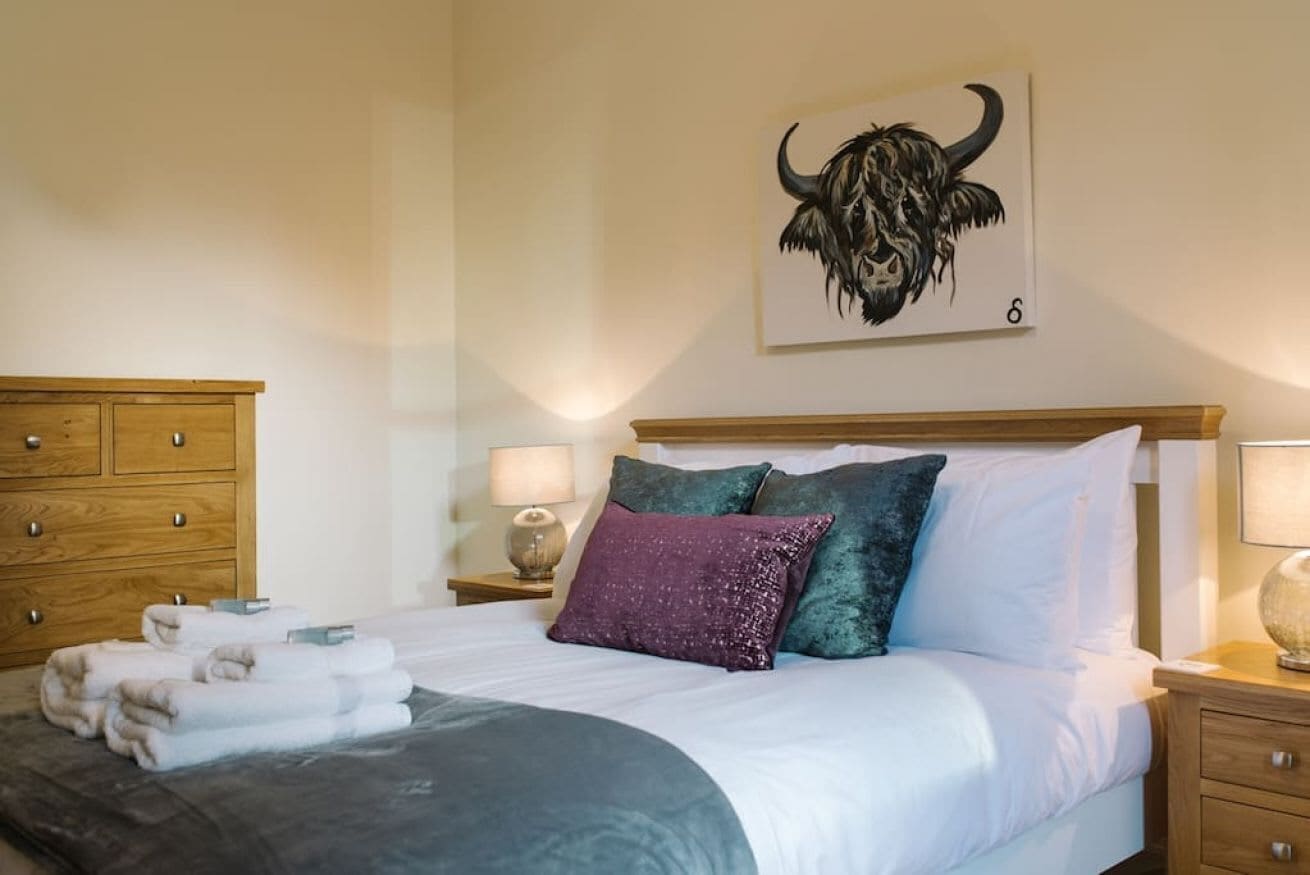 4 slaapkamers, een strijkplank/strijkijzer, wifi, beddengoed