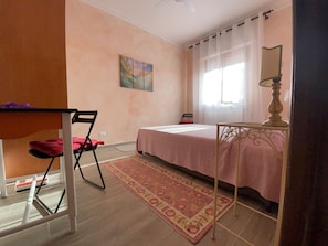 1 chambre, Wi-Fi gratuit, draps fournis
