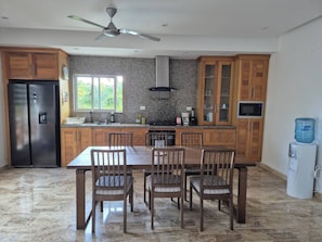Apartment, 3 Bedrooms, Smoking, Balcony | Dining room
