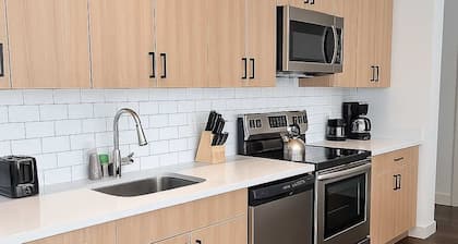 Smart Simple and Spacious 4BR Apt State 203