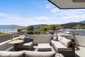 Property grounds - Hummingbird House | Best Ocean Views in Avila (Avila Beach)