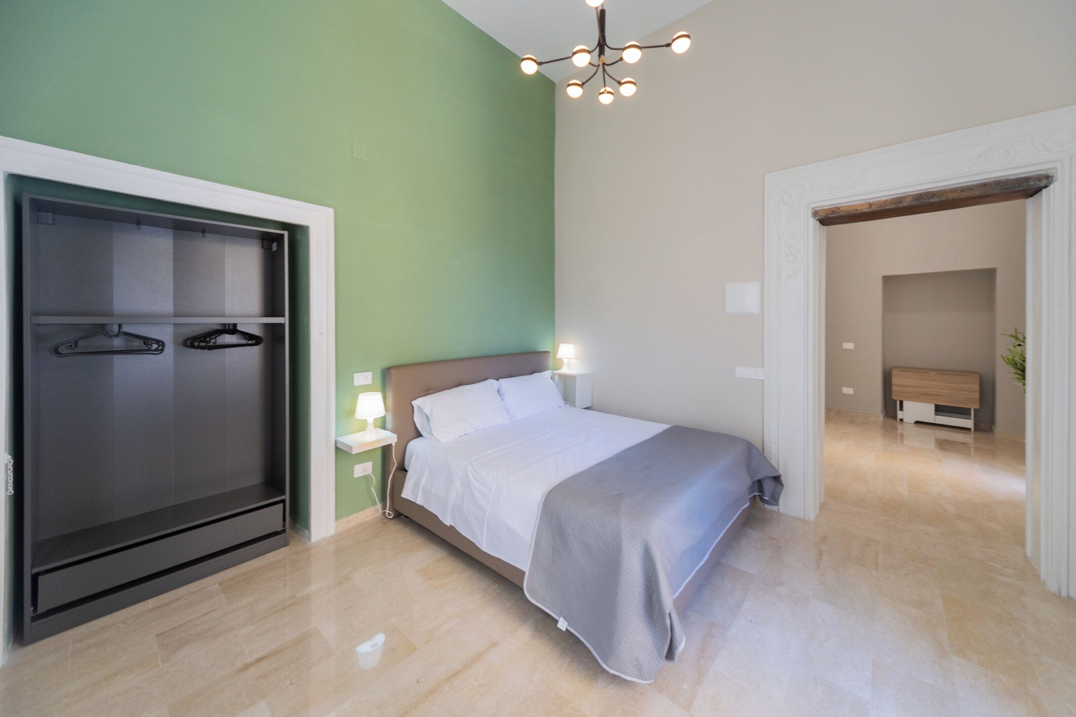 Comfort studio, balkon, uitzicht op zee | Een bureau, verduisterende gordijnen