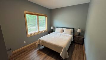 3 chambres, fer et planche Ă repasser, Wi-Fi, draps fournis