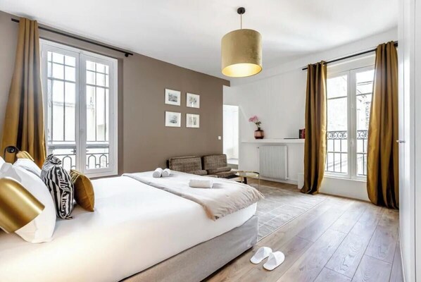 3 chambres, fer et planche à repasser, Wi-Fi gratuit, draps fournis