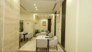 Daily buffet breakfast for a fee - benzrthotel (Al-Hofuf)