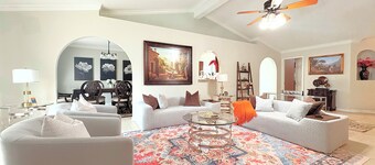 Spacious 3-Bedroom Home in Tranquil Jacksonville – Sleeps 10 Comfortably.