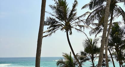 Surfing Tusker - Thalpe