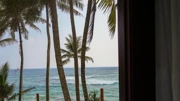 Classic Double Room, 1 King Bed, Non Smoking, Sea View | Free WiFi