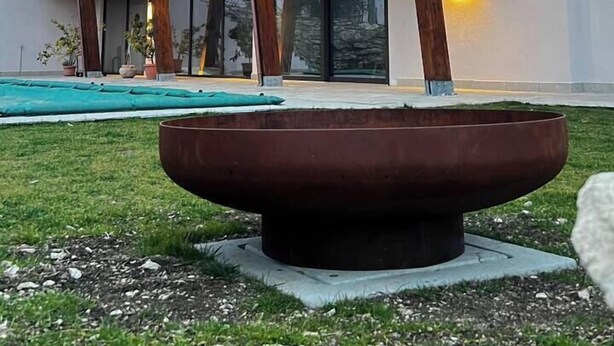 A modern two-story house with a covered patio, large windows, and a fire pit in the yard. - Torre Menerva Viterbo Stunning Tuscia Villa,Private Spa + Sauna + Saltwater Pool (Lazio)