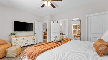 3 chambres, fer et planche à repasser, Wi-Fi, draps fournis