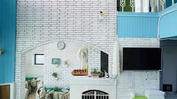House 4-5 | Living area