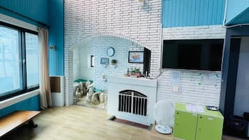 House 4-5 | 起居區