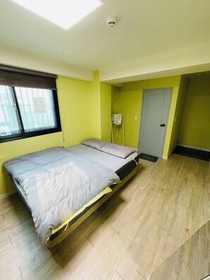 Ropa de cama de alta calidad, cubrecamas y colchones con efecto memoria 