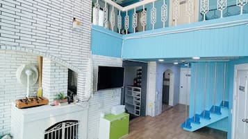 House 4-5 | Living area