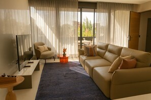 Appartement Penthouse luxueux, 3 chambres, terrasse, vue sur la ville | Aire de séjour