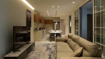 Exclusive Apartment, 2 Bedrooms, Terrace, Courtyard View | Living area