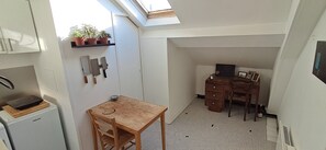Interior - Studio of 20 m2 near the Catacombes de Paris (Paris)